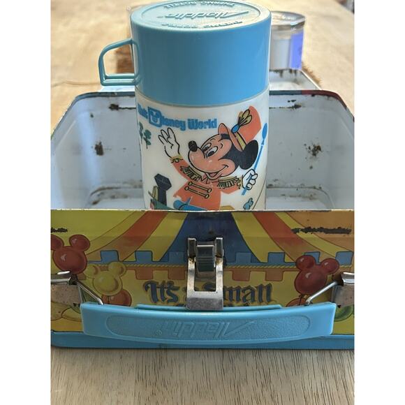 DISNEY MAGIC KINGDOM 1980 METAL LUNCH BOX & THERMOS - Picture 3 of 5